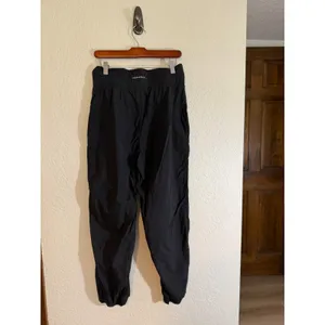 Fabletics Jogger Pants Black M Womens Nylon Activewear Lightweight High Rise thumbnail 3
