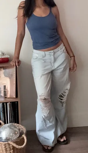 Forever 21 90s Fit Light Wash Distressed Wide Leg Jeans Size 30 Blue‎ Baggy thumbnail 1