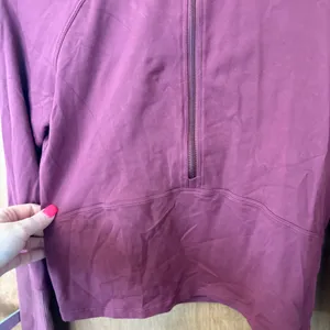 Lululemon Lulu Run Cropped log sleeve. 16 inches pit to pit. thumbnail 6