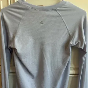 Lululemon Swiftly Tech Long Sleeve Blue/Periwinkle Shirt thumbnail 2