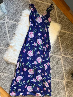 Lulu’s floral maxi dress thumbnail 2