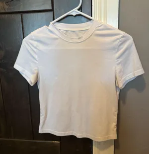 Boutique White Top thumbnail 1