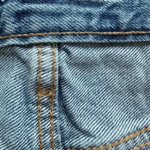 Old Navy Denim Mini Skirt Light Wash‎ Distressed Raw Hem Button Fly Size 6 thumbnail 8