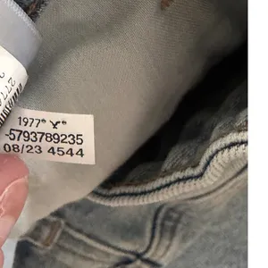 American Eagle Strigid Mom Jean Pants Light Wash High Rise Women Size 6 thumbnail 11