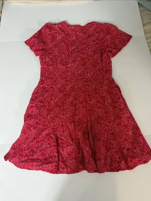 Universal Threads Red Star Pattern Button-Front V-Neck Short Sleeve Dress thumbnail 6