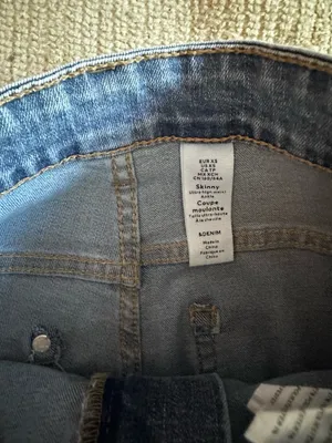 H&M light blue washed denim jeans thumbnail 5