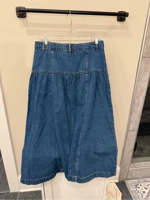 LOFT Blue Button-Front A-Line Denim Skirt thumbnail 2