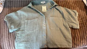 Love Notes Cropped Button Up Size L thumbnail 1