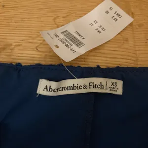 Abercrombie Cobalt Blue Tweed Skirt thumbnail 3