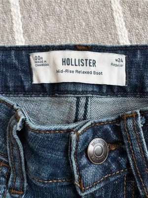 Hollister Mid Rise Relaxed Boot Jeans thumbnail 3