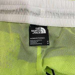 The North Face Women’s Green Running Shorts Size Medium Hydrenaline Athletic thumbnail 3