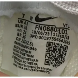 Nike React Infinity Run Flyknit 4 Wide Women’s 7 White FN0880-101 Running Shoe thumbnail 13