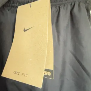 Nike Dri Fit Women Large Slim Fit Black Running Shorts Athleisure Gorpcore Lite thumbnail 6