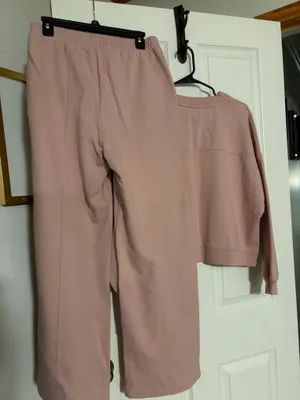 Gap Women’s outfit thumbnail 3