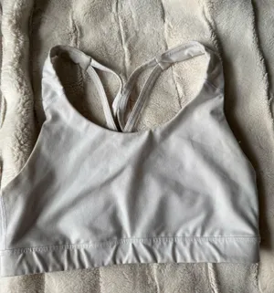 Old Navy Sports Bra thumbnail 1