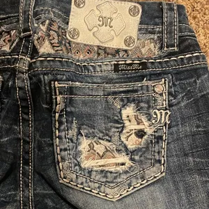 Miss me mid rise easy boot jeans size 27 thumbnail 2
