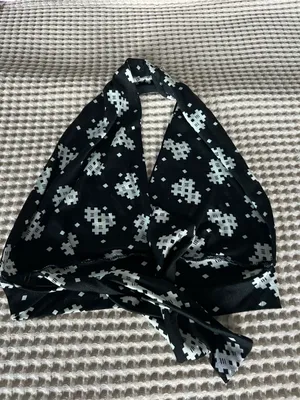 Black and White Patterned Halter Scarf Top thumbnail 2