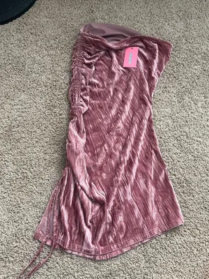 Dress thumbnail 3