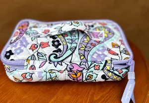 Vera Bradley Make up organizer thumbnail 4
