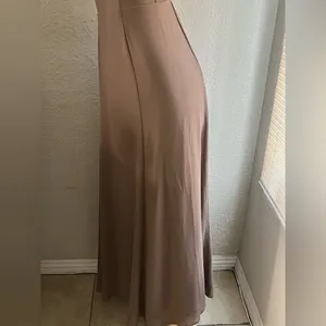 Show Me Your Mumu Sleeveless Maxi Dress in Soft Taupe. Size XS thumbnail 7