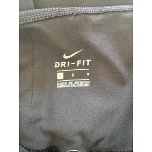 Nike capri leggings size medium‎ thumbnail 4