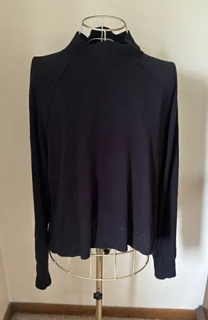 Abercrombie & Fitch Turtleneck Long Sleeve Sweater Medium Navy thumbnail 1