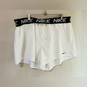 Nike Women's Nike Plus DV7668 Fold Over Dri-Fit Athletic Training Shorts size 1X thumbnail 2