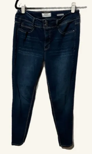 ANGELS Curvy Skinny 5‎ Pockets Jeans size 12 thumbnail 1