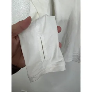Lululemon White Mesh Panel Long Sleeve V-Neck Running Top Thumbholes Womens 6‎ thumbnail 3