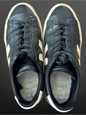 VEJA Campo Black & White Leather Sneakers — Women’s 10 thumbnail 13