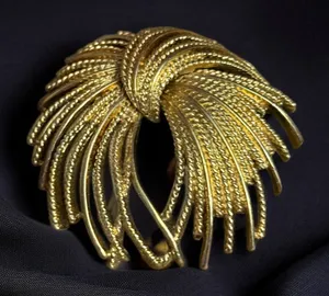 Vintage Monet gold plated Cordelia spray brooch thumbnail 1