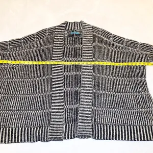 ALICE + OLIVIA Black White Wool Nera Rib Knit Boxy Cardi Sweater Size Large thumbnail 4