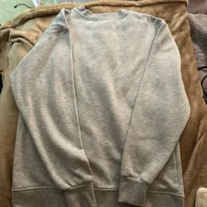 Gray Chicago Pullover Sweatshirt thumbnail 2