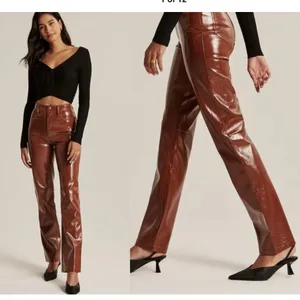 NWT A & F The 90’s Straight Ultra High Rise Patent Leather 90s Straight Leg thumbnail 4