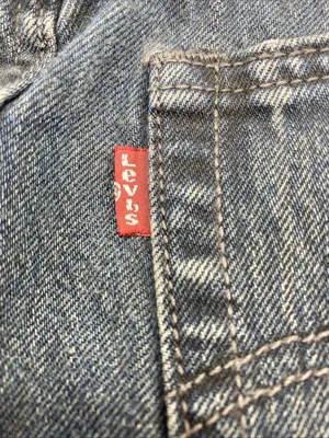 Levis High Rise Fray Cut Hem Black Jean Skirt Y2K Size 29 Denim thumbnail 6
