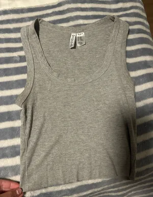 H&M Top thumbnail 1