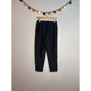 Old Navy Powersoft Go-Dry black pull on pants thumbnail 2