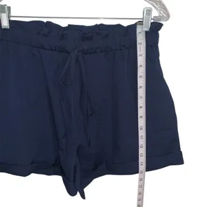 Unbranded navy blue women’s short size XL measurements in description & picture thumbnail 3