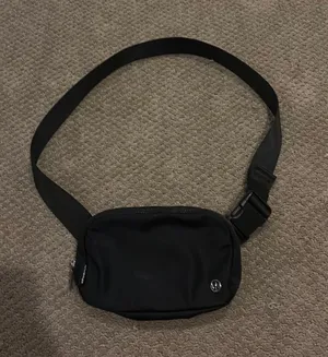 Lululemon Belt Bag Black thumbnail 1