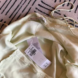 Abercrombie & Fitch Soft Lime Open Back Maxi Dress NWT L thumbnail 5