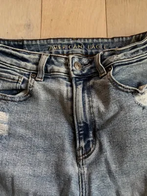 American Eagle Light Blue Mom Jeans thumbnail 2