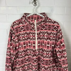 D&Co. Pink Snowflake Patterned Fleece Quarter Zip Pullover Size M Size M thumbnail 3