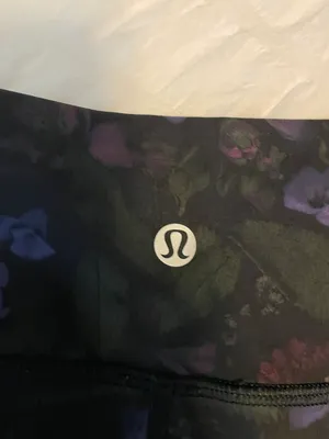 Lululemon Leggings Size 4 thumbnail 3