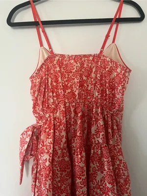 Red Cream Floral Wrap Mini Dress Small Tie Waist Beachy Resort Vacation Summer thumbnail 8