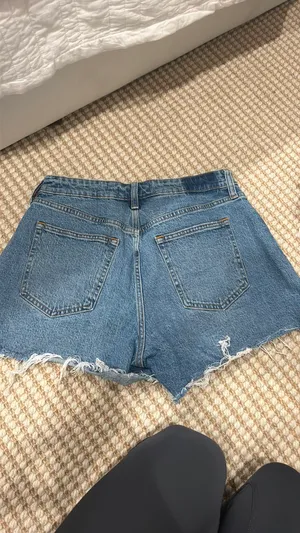 Abercrombie Denim Shorts Mid-Rise Boyfriend thumbnail 3