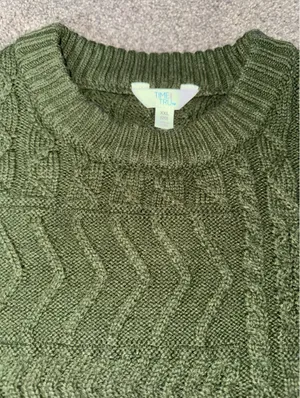 Green Sweater thumbnail 2