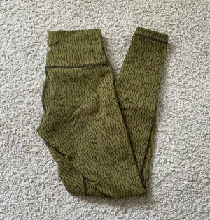 Lululemon Leggings thumbnail 1