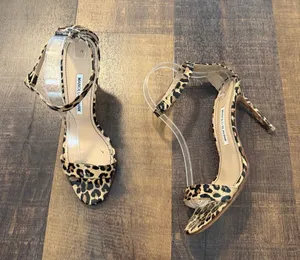 Manolo Blahnik Chaos Leopard Patent Leather Ankle Strap Heels Pumps Size 39 US 9 thumbnail 1