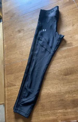 Under Armour Black Cropped Leggings Compression thumbnail 1
