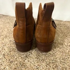 UGG Chestnut Brown Wright Belted Boots‎ size 7 EUC thumbnail 3